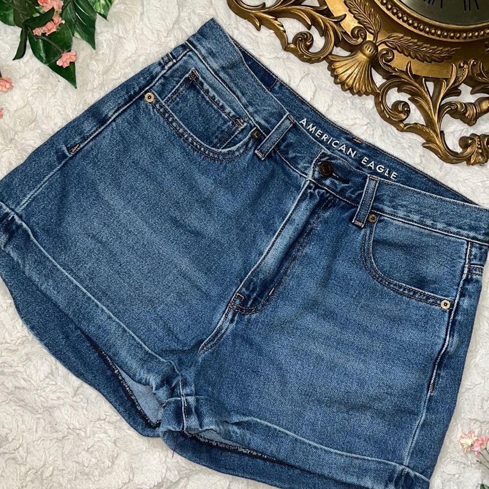 American Eagle Mom Shorts